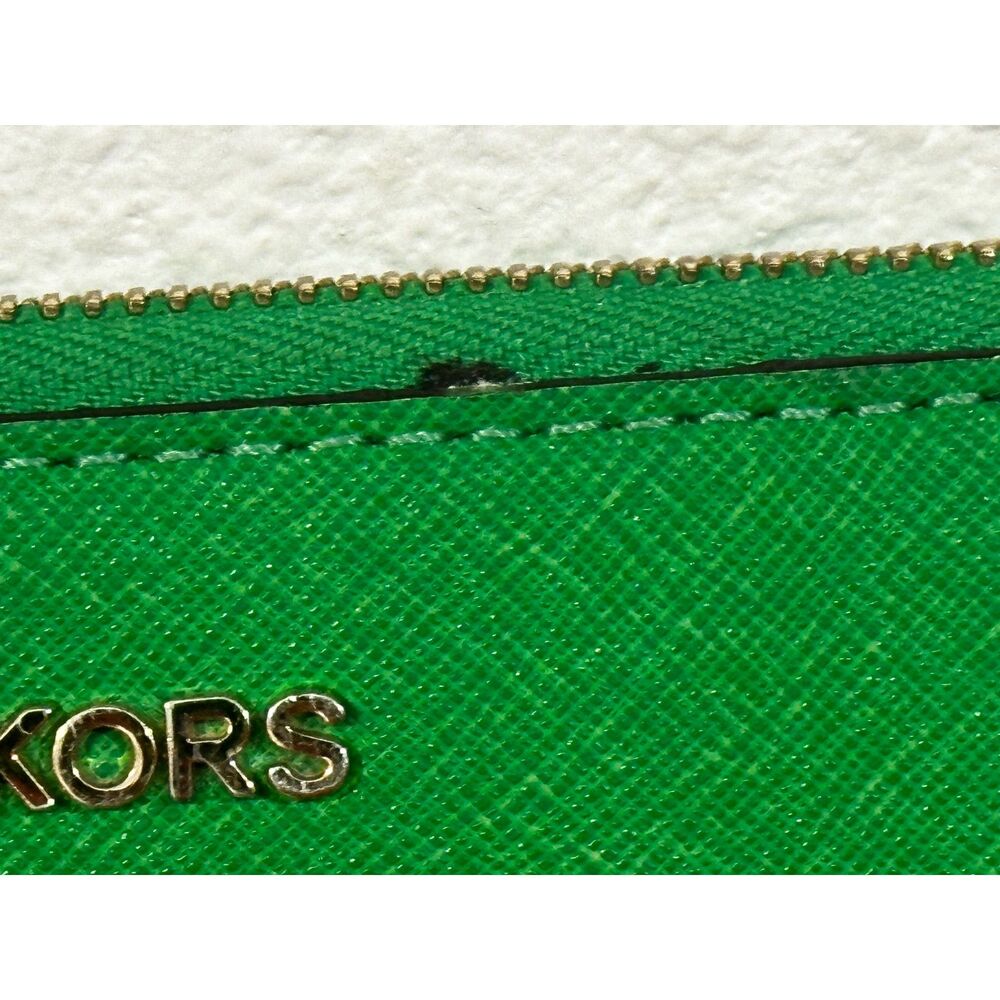 Michael Kors Jet Set Continental Saffiano Wallet in Green - Picture 5 of 6